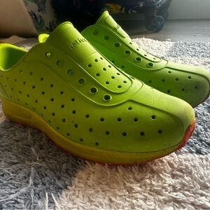 Native Shoes Kids Shoes - Neon Green